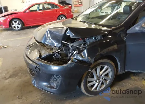 2013 Mazda Mazda3 I Grand Touring z USA, uszkodzony, nr VIN JM1BL1WP0D1761329